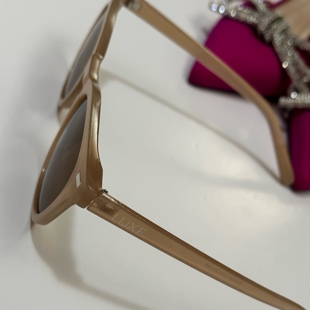 BRAND NEW WOMEN’S BROWN SUNGLASSES - Picture 6 of 7